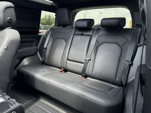 Used 2023 Land Rover Defender 110 75th Limited Edition image 29