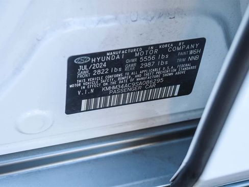 Certified 2025 Hyundai Ioniq 6 SEL image 37