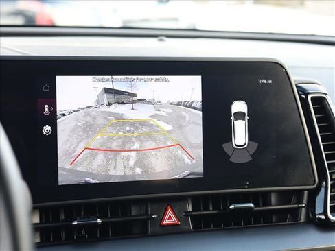 Used 2025 Kia Sportage EX image 16