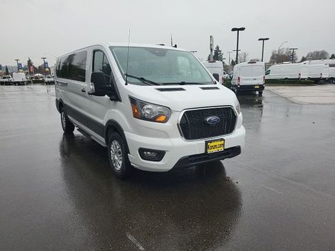 Used 2023 Ford Transit 350 XLT image 8