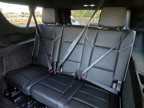 Used 2023 Cadillac Escalade ESV Premium Luxury w/ Performance Package image 35