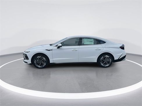 New 2026 Hyundai Sonata SEL image 5