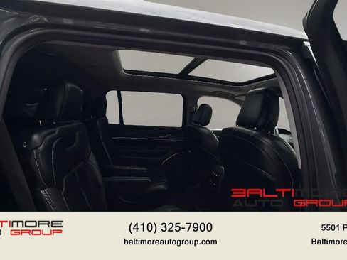 Used 2022 Jeep Grand Cherokee L Limited AWD/4WD image 18