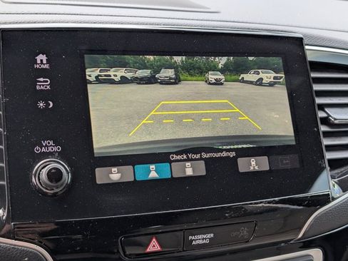 Used 2020 Honda Pilot Touring image 27