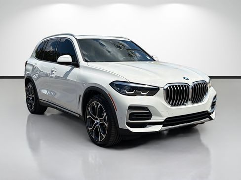 Used 2023 BMW X5 xDrive40i w/ Premium Package AWD/4WD image 1