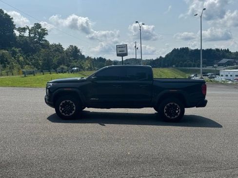 Used 2026 GMC Canyon AT4 w/ Technology Plus Package AWD/4WD image 4