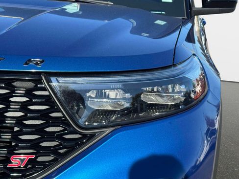 Used 2022 Ford Explorer ST w/ ST High-Performance Pack image 6