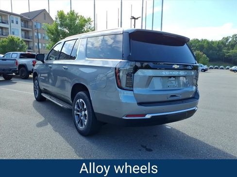 New 2026 Chevrolet Suburban LT w/ Comfort Package AWD/4WD image 30