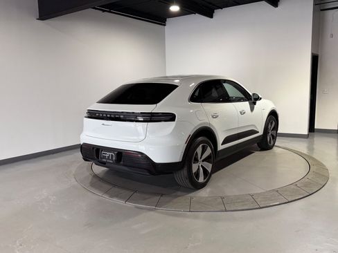 Used 2024 Porsche Macan 4 Electric AWD/4WD image 12