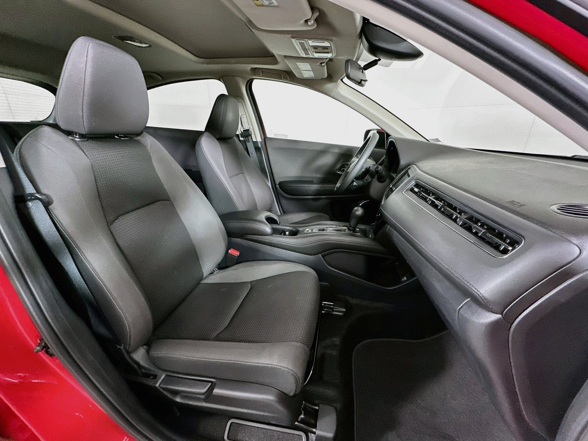 Used 2020 Honda HR-V EX image 29