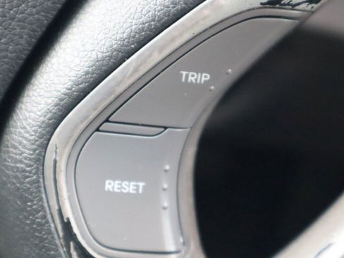 Used 2012 Hyundai Sonata GLS FWD image 24