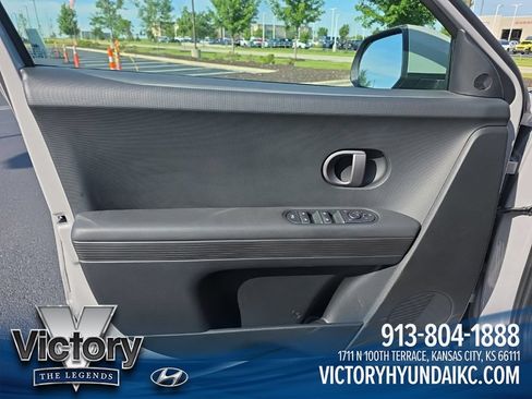 Used 2025 Hyundai Ioniq 5 SEL RWD image 16
