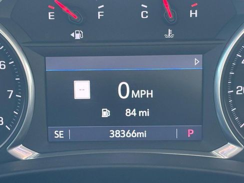 Used 2022 GMC Terrain SLE w/ Driver Convenience Package image 21