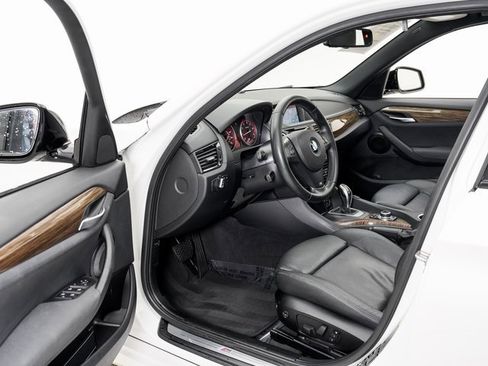 Used 2014 BMW X1 xDrive28i image 7