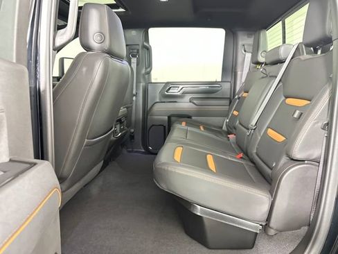 Used 2024 GMC Sierra 2500 AT4 w/ AT4 Premium Plus Package image 25