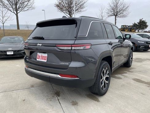 New 2025 Jeep Grand Cherokee Limited w/ Trailer Tow Package image 6