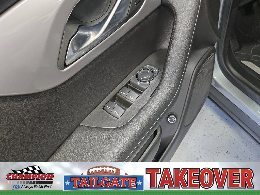 Used 2024 Chevrolet Blazer LT w/ Midnight/Sport Edition FWD image 14