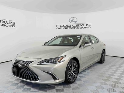 New 2025 Lexus ES 300h w/ Premium Package