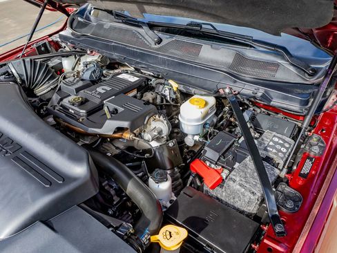 Used 2019 RAM 3500 Laramie image 39