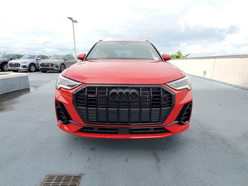 Certified 2024 Audi Q3 2.0T Premium w/ Convenience Package image 9