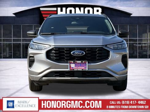 Used 2024 Ford Escape ST-Line image 8