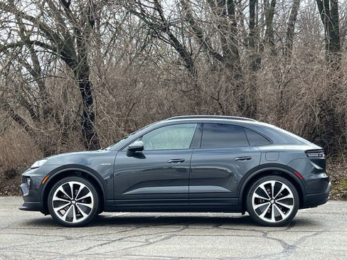 New 2026 Porsche Macan 4 Electric image 2