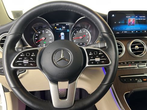 Used 2022 Mercedes-Benz GLC 300 4MATIC image 27