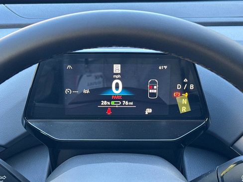 New 2025 Volkswagen ID.4 Pro image 24