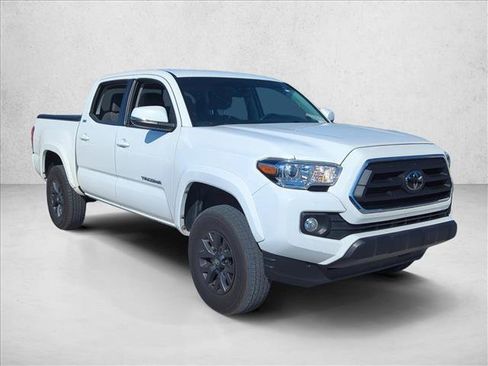 Certified 2023 Toyota Tacoma SR5 image 3