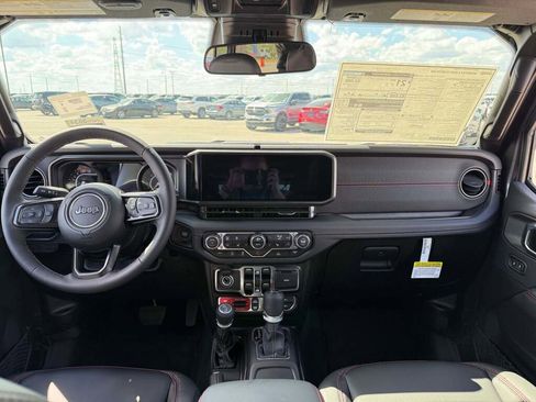 New 2025 Jeep Wrangler Rubicon image 22