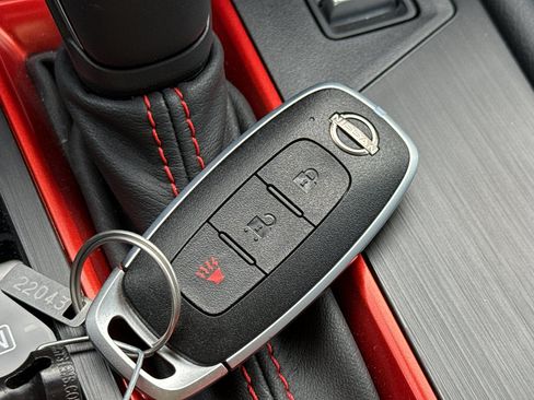 Certified 2025 Nissan Kicks SR AWD/4WD image 35