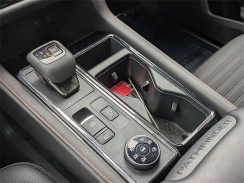 Used 2024 Nissan Pathfinder Rock Creek image 15