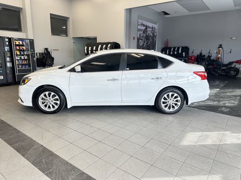 Used 2017 Nissan Sentra SV w/ Style Package image 3