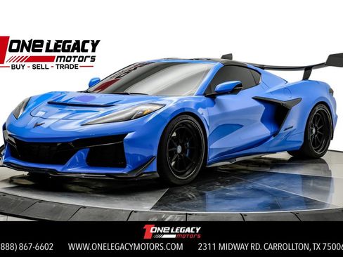 Used 2023 Chevrolet Corvette Z06 RWD image 1