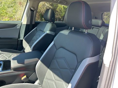 New 2026 Volkswagen Atlas Peak Edition AWD/4WD image 23