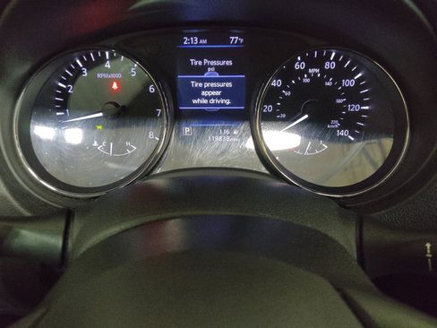 Used 2019 Nissan Rogue S w/ Special Edition Package FWD image 23