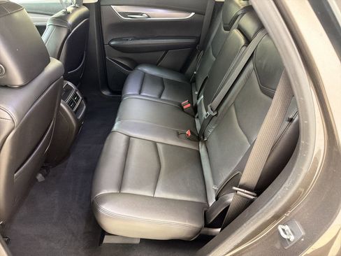 Used 2019 Cadillac XT5 Luxury FWD image 15