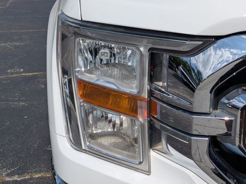 Used 2022 Ford F150 XLT w/ Equipment Group 301A Mid AWD/4WD image 10