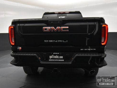 Used 2023 GMC Sierra 2500 Denali w/ Denali Ultimate Package image 5