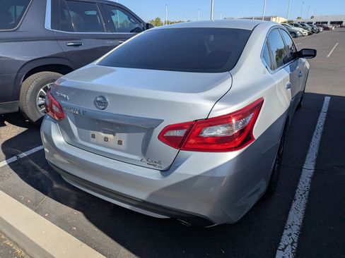 Used 2016 Nissan Altima 2.5 S w/ Power Driver Seat Package image 5