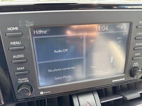 Used 2021 Toyota RAV4 XLE w/ Convenience Package FWD image 16
