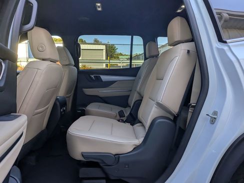 New 2026 Buick Enclave Preferred w/ Power Package image 10