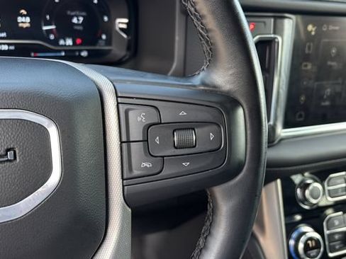 Used 2024 GMC Yukon Denali AWD/4WD image 23