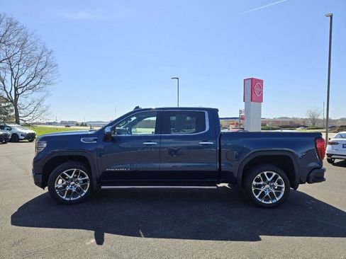 Used 2023 GMC Sierra 1500 Denali w/ Technology Package AWD/4WD image 11