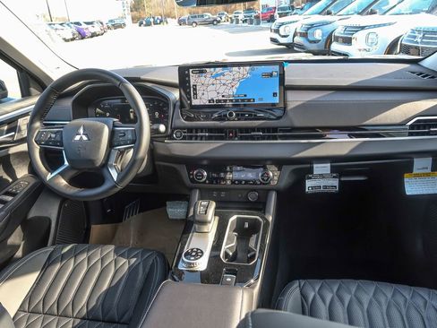 New 2026 Mitsubishi Outlander SEL AWD/4WD image 19