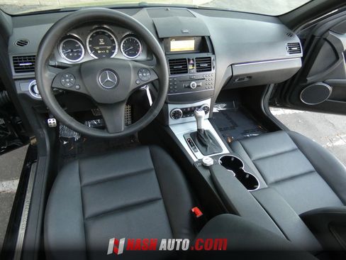 Used 2009 Mercedes-Benz C 300 Sedan image 19