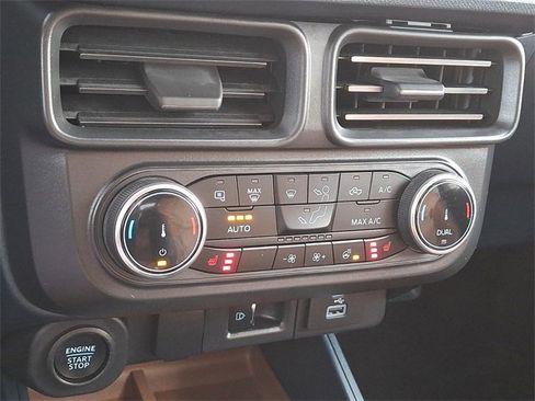 Used 2023 Ford Maverick Lariat w/ Lariat Luxury Package image 14