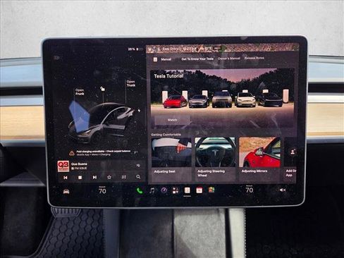 Used 2023 Tesla Model 3 Standard Range RWD image 11