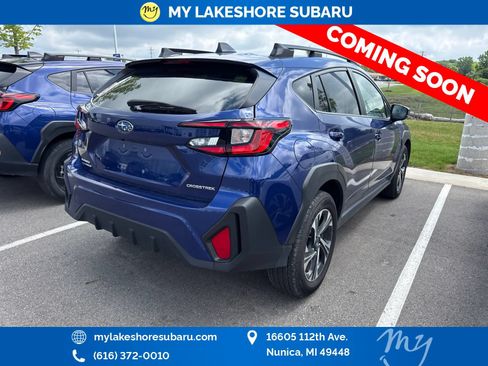 Used 2025 Subaru Crosstrek 2.5i Premium AWD/4WD image 8