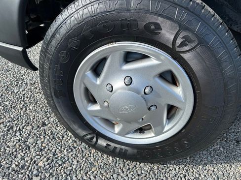 Used 2014 Ford E-250 and Econoline 250 w/ Power Group image 14